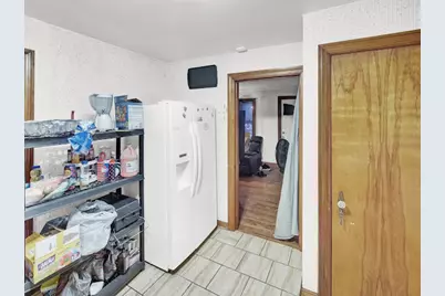 10748 S Avenue N, Chicago, IL 60617 - Photo 9