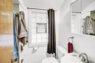 10748 S Ave N, Chicago, IL 60617 - Photo 13