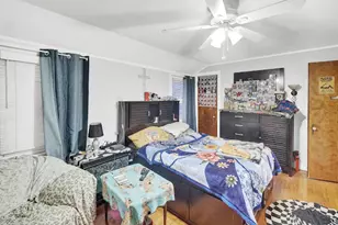 10748 S Ave N, Chicago, IL 60617 - Photo 17