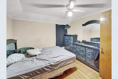 10748 S Avenue N, Chicago, IL 60617 - Photo 15