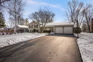 1342 Chillem Dr, Batavia, IL 60510 - Photo 3