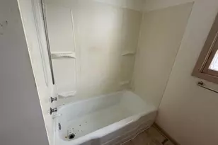 740 N Elmwood Dr, Aurora, IL 60506 - Photo 19