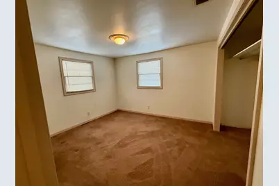 740 N Elmwood Drive, Aurora, IL 60506 - Photo 13