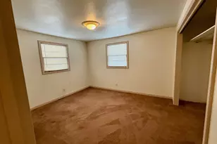 740 N Elmwood Dr, Aurora, IL 60506 - Photo 13