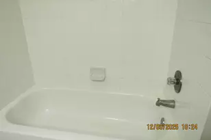 2790 Glasgow Ct, Schaumburg, IL 60194 - Photo 11