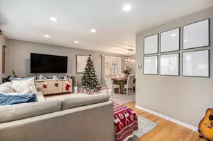 1673 Spruce Ave, Des Plaines, IL 60018 - Photo 3