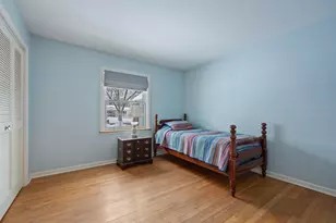 1229 Suffolk St, Naperville, IL 60563 - Photo 9