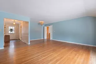 1229 Suffolk St, Naperville, IL 60563 - Photo 3