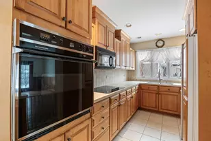 1229 Suffolk St, Naperville, IL 60563 - Photo 11