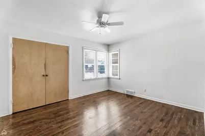 311 Grove Street, Crystal Lake, IL 60014 - Photo 11