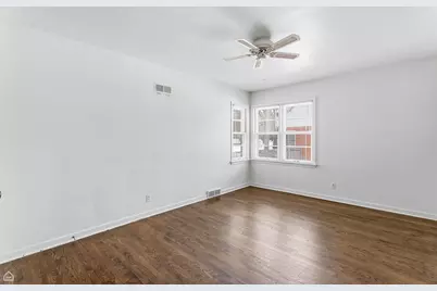 311 Grove Street, Crystal Lake, IL 60014 - Photo 9