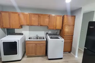 149 Austin Ave, Carpentersville, IL 60110 - Photo 3