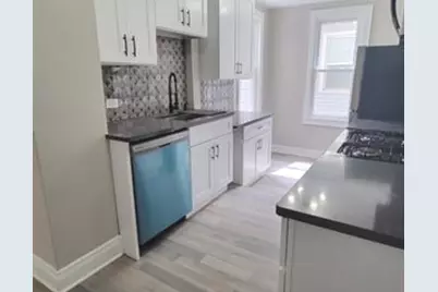 918 N Ash Street, Waukegan, IL 60085 - Photo 7