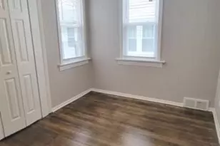 918 N Ash St, Waukegan, IL 60085 - Photo 9