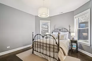 926 W Margate Terrace, Chicago, IL 60640 - Photo 11