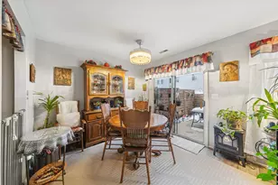 822 Minnesota Cir, Carol Stream, IL 60188 - Photo 5