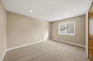 369 Heather Ct, Schaumburg, IL 60193 - Photo 15