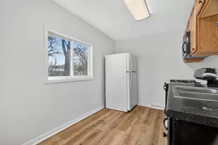 525 Byron St, Wilmington, IL 60481 - Photo 5