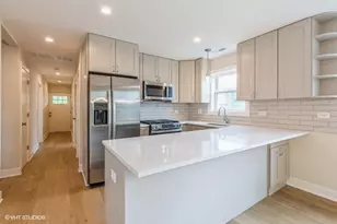 7026 W Diversey Ave, Chicago, IL 60707 - Photo 7