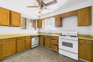 7826 S Christiana Ave, Chicago, IL 60652 - Photo 7