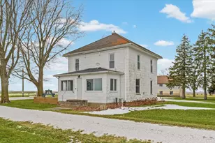 1471 E 100N Rd, Rankin, IL 60960 - Photo 3