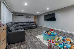 3535 Latham St, Rockford, IL 61103 - Photo 25