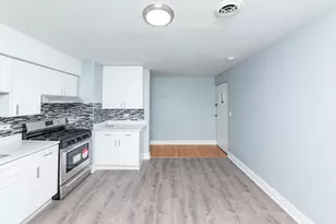 9450 Washington Rd, Niles, IL 60714 - Photo 3