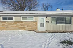 474 163rd Pl, Calumet City, IL 60409 - Photo 1