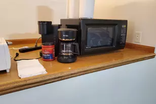 325 Clark St, Utica, IL 61373 - Photo 7