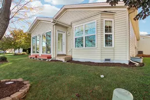 328 Legacy Ct, Grayslake, IL 60030 - Photo 29