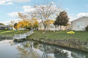 328 Legacy Ct, Grayslake, IL 60030 - Photo 31