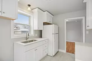 500 N Laverne Ave, Hillside, IL 60162 - Photo 3