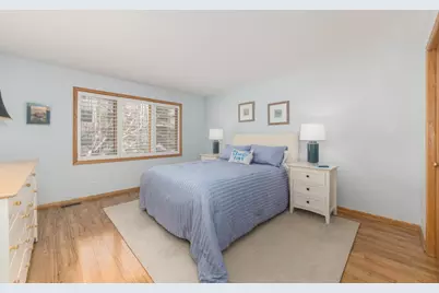 [Address not provided], Park Ridge, IL 60068 - Photo 17