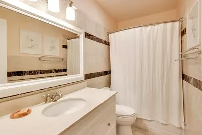 2737 N Janssen Avenue #B, Chicago, IL 60614 - Photo 17