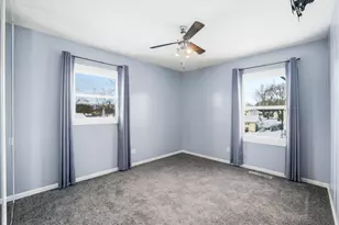 220 Dato Dr, Streamwood, IL 60107 - Photo 29