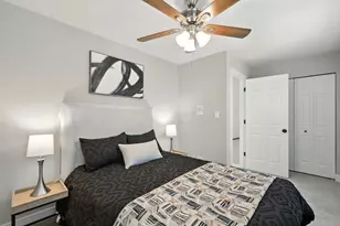 4055 S Ellis Ave, Chicago, IL 60653 - Photo 17