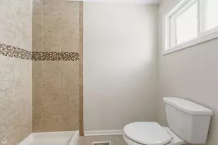 1081 Pinehurst Ln, Schaumburg, IL 60193 - Photo 21