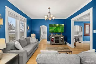 44 Monroe St, Elgin, IL 60123 - Photo 9