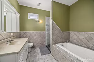 44 Monroe St, Elgin, IL 60123 - Photo 17