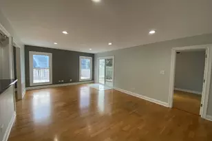 246 Tamarack Dr, Bloomingdale, IL 60108 - Photo 7