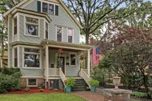 1241 Maple Ave, Wilmette, IL 60091 - Photo 1