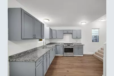 8008 S Muskegon Avenue, Chicago, IL 60617 - Photo 5