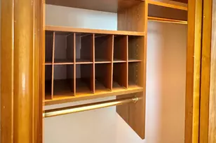 8936 S Oglesby Ave, Chicago, IL 60617 - Photo 7