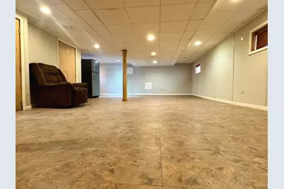 8936 S Oglesby Avenue, Chicago, IL 60617 - Photo 9