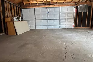 8936 S Oglesby Ave, Chicago, IL 60617 - Photo 15