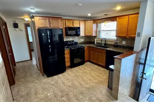 8936 S Oglesby Ave, Chicago, IL 60617 - Photo 5