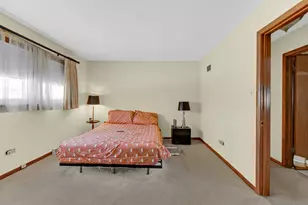 1161 E 171st Ct, South Holland, IL 60473 - Photo 17