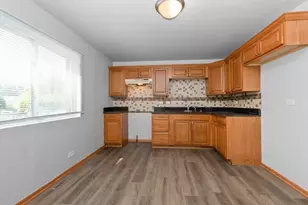 2191 171st St, Hazel Crest, IL 60429 - Photo 7