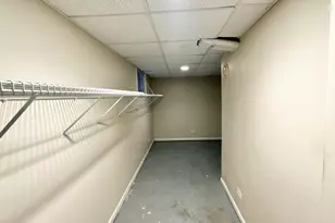 640 S Spencer St, Aurora, IL 60505 - Photo 13