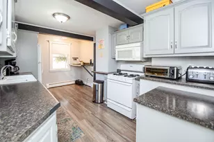 332 W North St, Peotone, IL 60468 - Photo 21